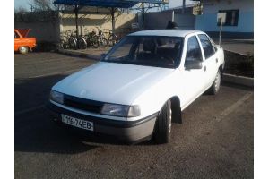 Opel/Vectra A,1.6(1990 г.)