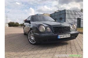 Mercedes-Benz/E-class sedan,4.3(1999 г.)