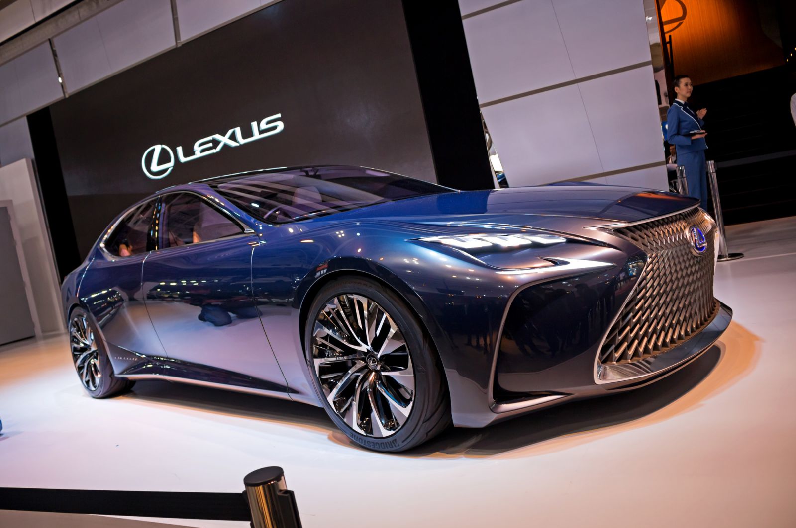 Лучшие новые модели. Lexus LF-FC. Lexus 2020 Sport LF. Седан Лексус концепт LF-FC. Лексус премиум класса 2020.