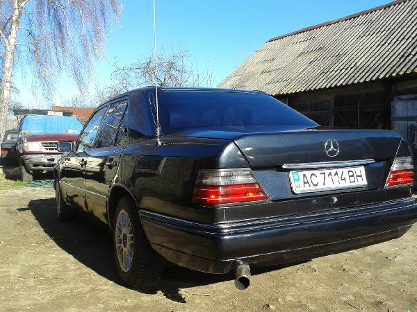 Mercedes-Benz/E-class sedan,2.0(1992 г.)